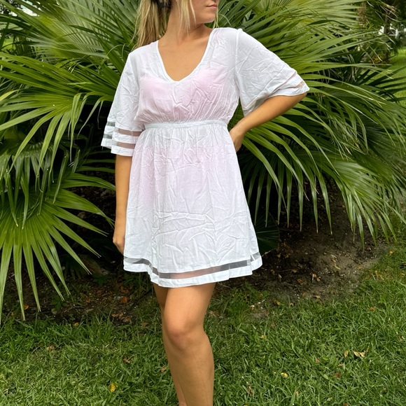 NWT white cover up - Picture 2 of 2